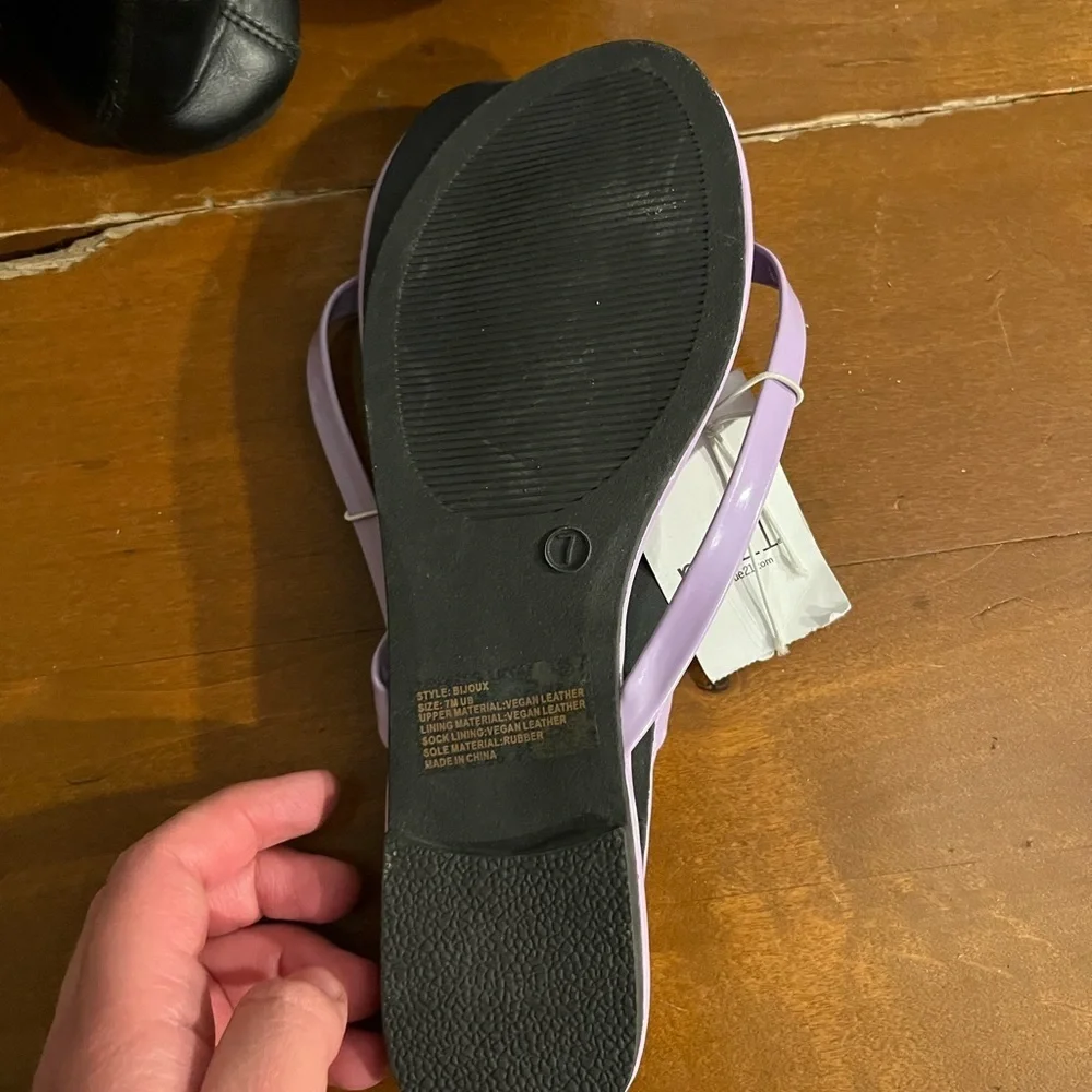 RUE 21 purple flip flops - Picture 6 of 9